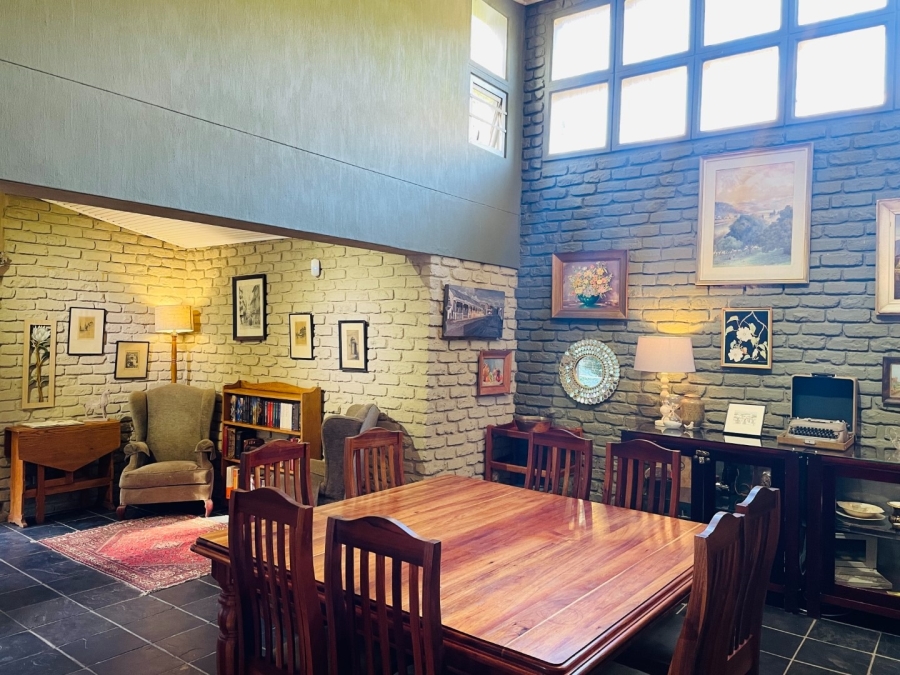 To Let 4 Bedroom Property for Rent in Bonza Bay Eastern Cape